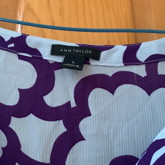 Ann Taylor Floral Blouse - Size L - Picture 2 of 4